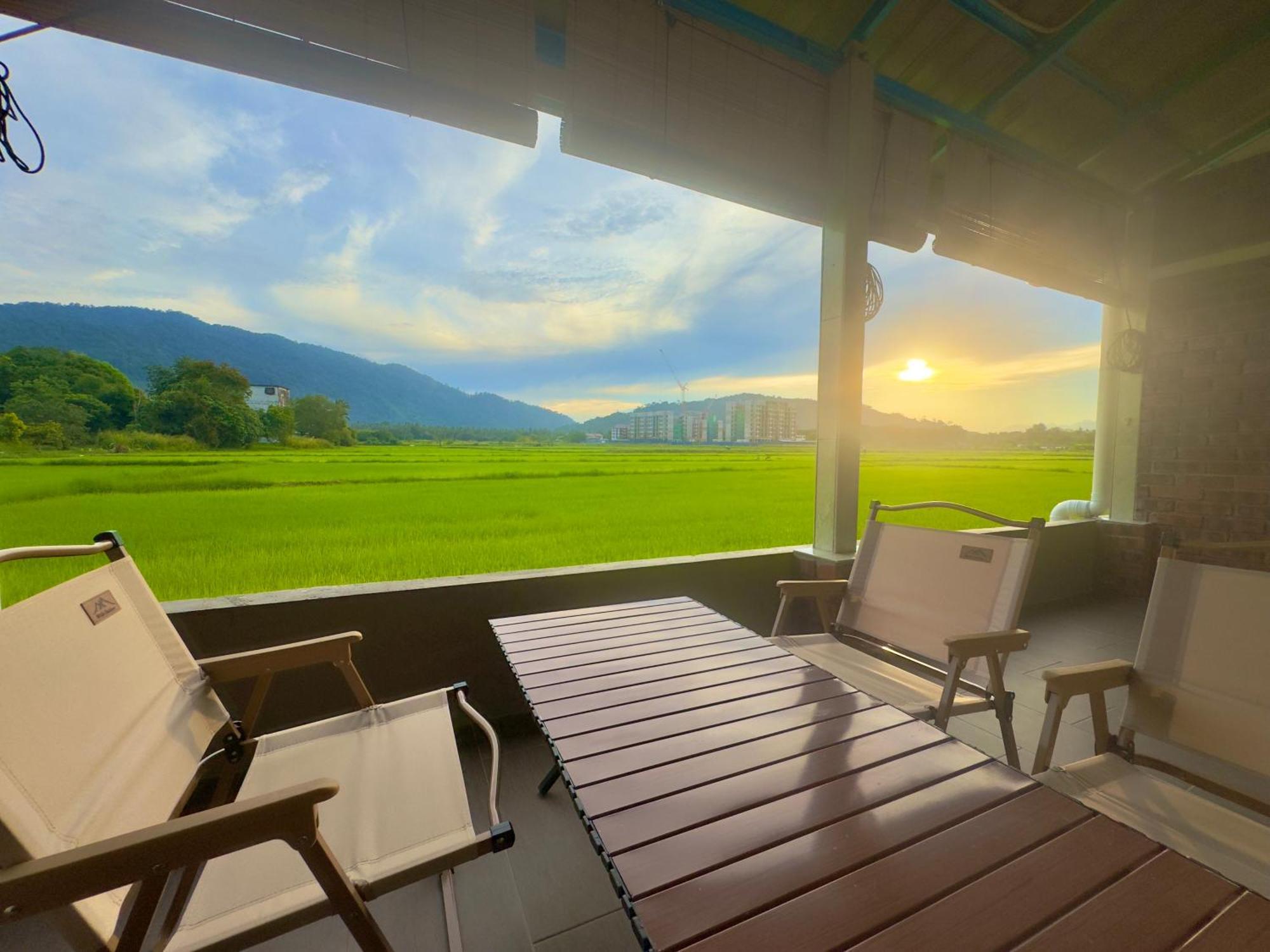 Dvilla Guesthouse Langkawi Exterior photo